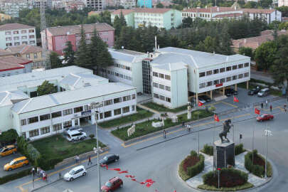 Yoğun kar yağışı ulaşımı engelledi 