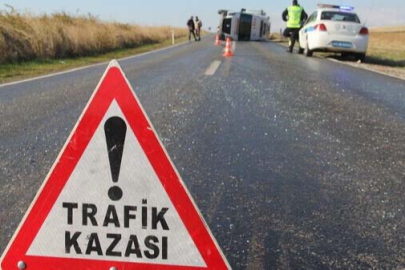 Niğdeli işçiler trafik kazası yaptı 12 kişi yaralandı