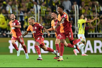 Galatasaray Fenerbahçe’yi Kadıköy’de mağlup etti