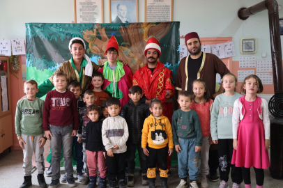 Niğde'de tiyatroyla tanışmayan çocuk kalmayacak