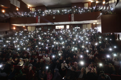 Barış Manço anısına konser düzenlenen konsere yoğun ilgi